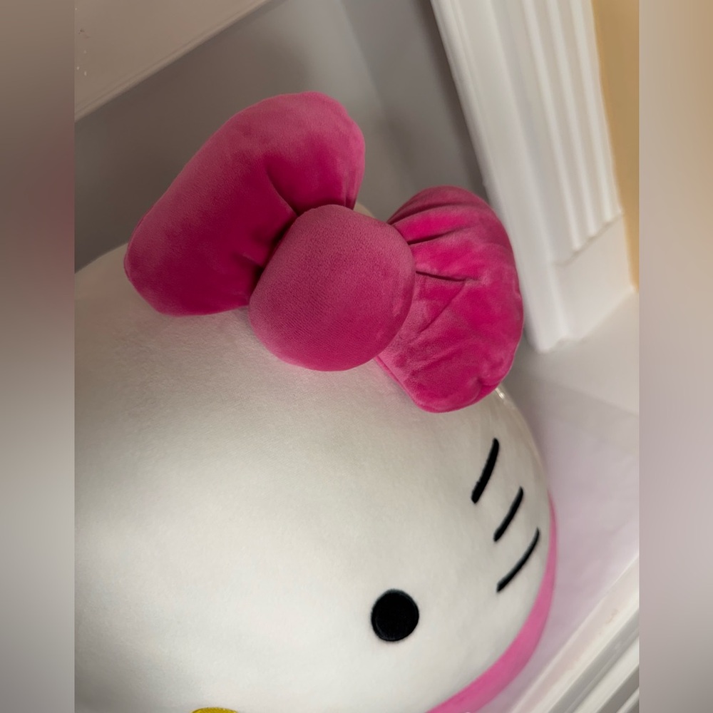 NWOT 14” Squishmallows Hello Kitty Pink Bow & Shorts Sanrio Ultrasoft Stuffed - Picture 5 of 12